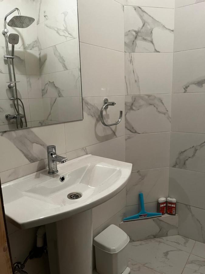 Appartement Dans Residence Avec Piscine มาร์ราเกช ภายนอก รูปภาพ